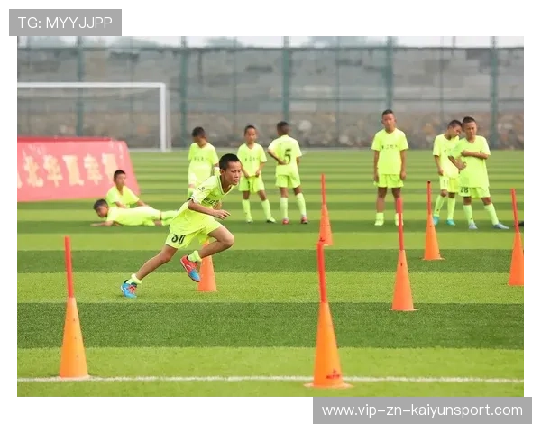 未来足球青训营，培养新时代球星，足球青训改革